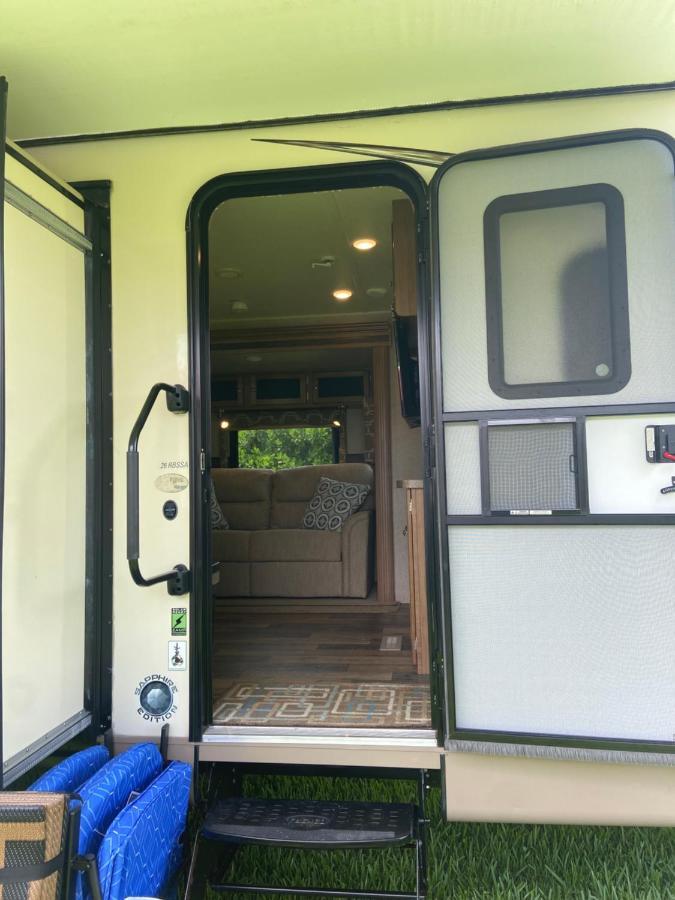 Cozy Camper - Free Parking Hotel Miami Ngoại thất bức ảnh