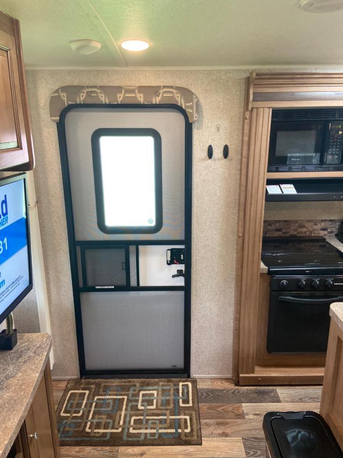 Cozy Camper - Free Parking Hotel Miami Ngoại thất bức ảnh